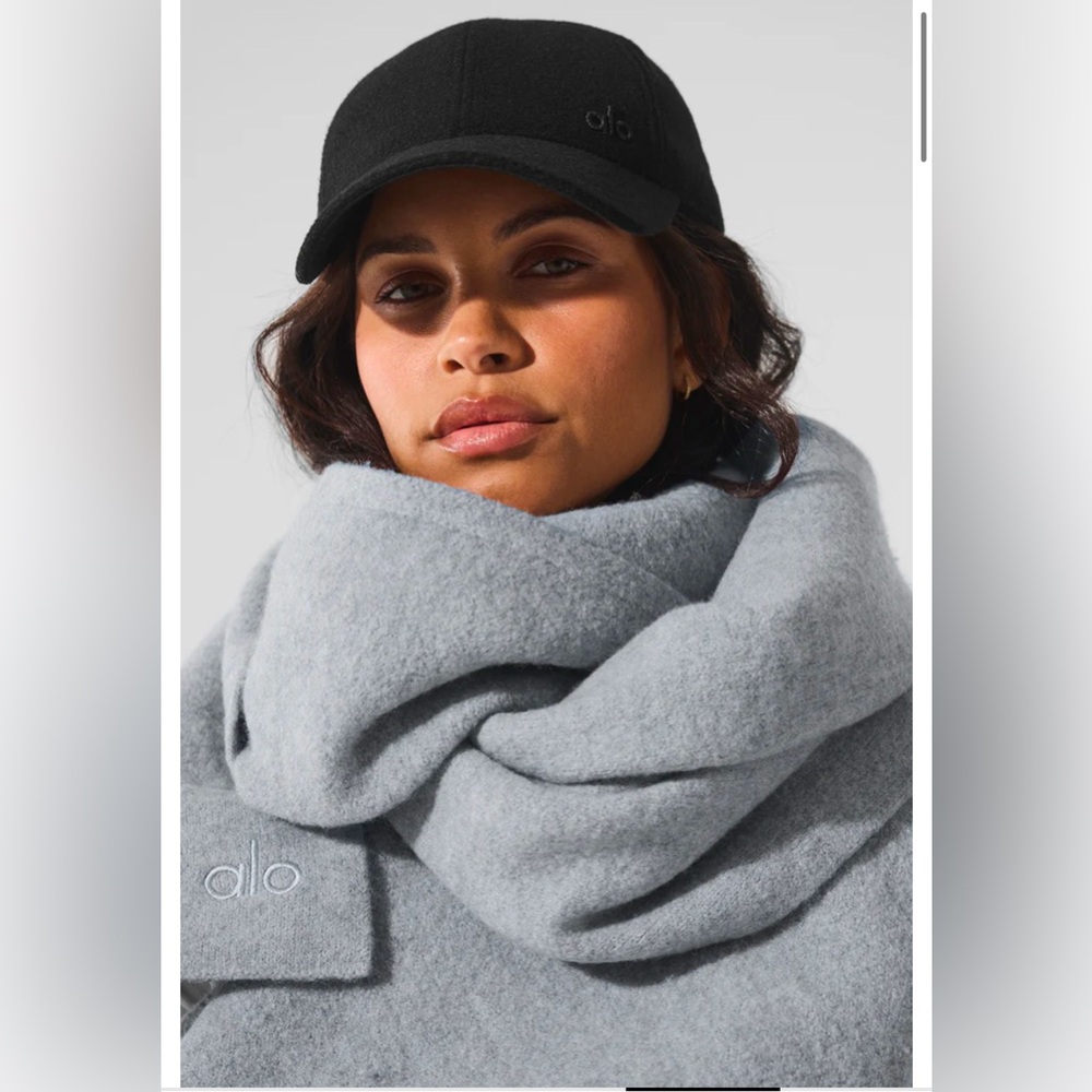 Alo Yoga Merino Wool Oversized Scarf